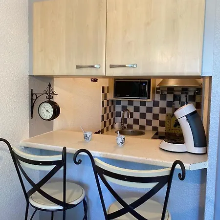 T2 Climatise Avec Piscine Secteur Richelieu Apartment