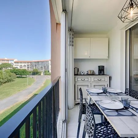 T2 Climatise Avec Piscine Secteur Richelieu *