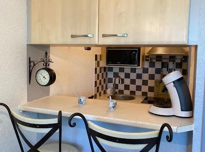 T2 Climatise Avec Piscine Secteur Richelieu アパート