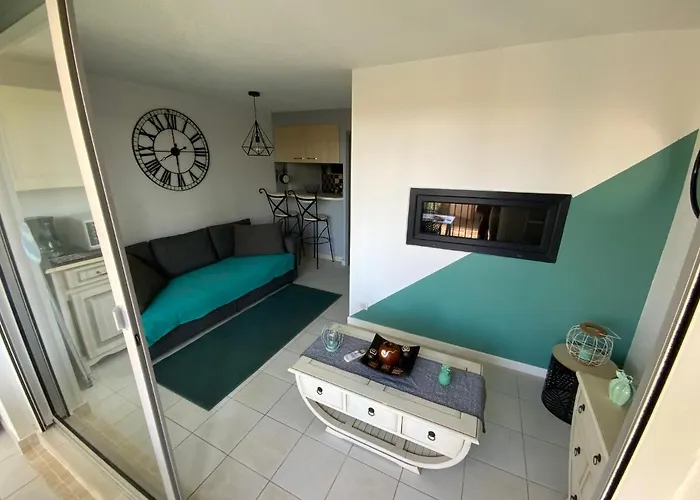 アパート T2 Climatise Avec Piscine Secteur Richelieu *